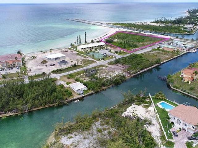 MLS# 39823 Last Beach Front Bahama Terrace Yacht & Country Club Grand Bahama/Freeport