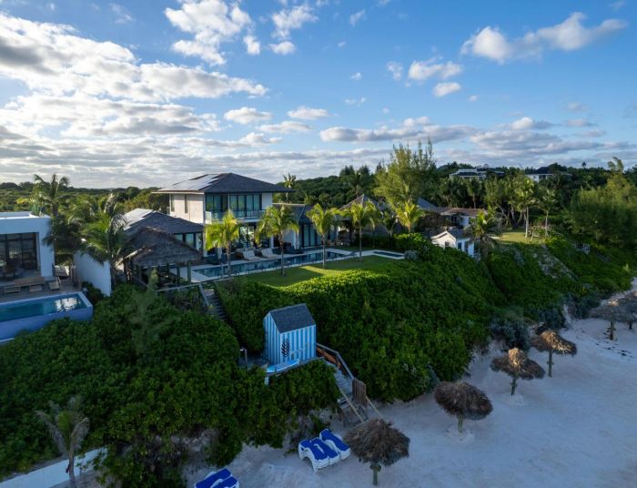 MLS# 51733 Beach Front Home Harbour Island Eleuthera