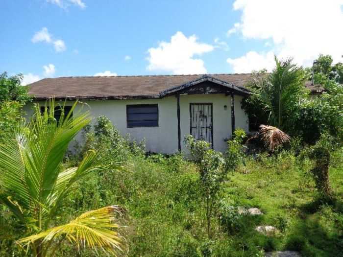 MLS# 58362 Fixer Upper Freeport Grand Bahama/Freeport