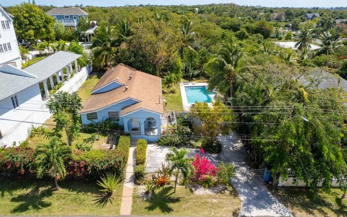 MLS# 58439  Eastern Road New Providence/Paradise Island