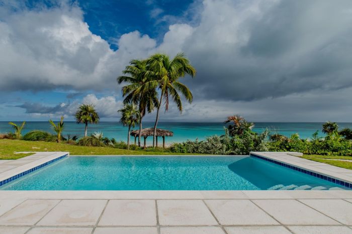 MLS# 58626  Governor's Harbour Eleuthera