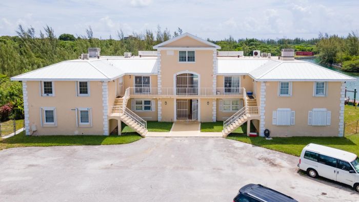 MLS# 58998  Bahama Terrace Grand Bahama/Freeport