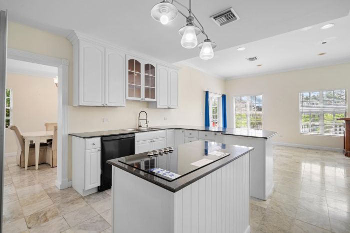 MLS# 59174 Canal-Front Oasis in West Bay Street New Providence/Paradise Island
