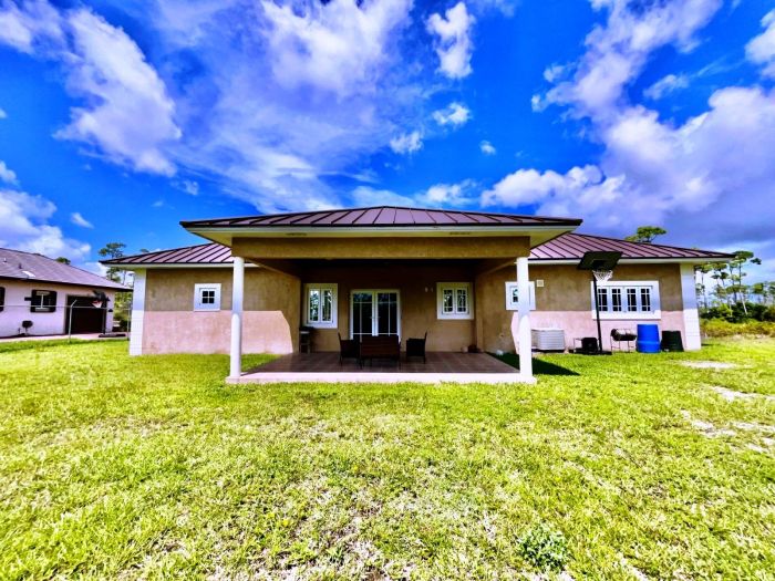 MLS# 59649  Lincoln Park Grand Bahama/Freeport