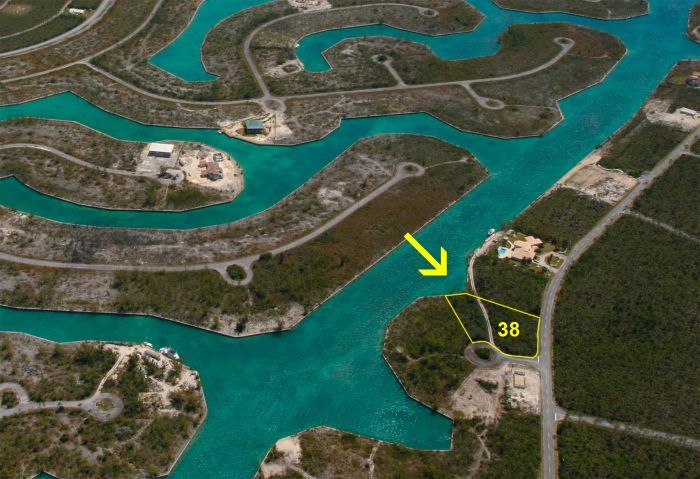 MLS# 59820 Canal Front Lot Colony Bay Grand Bahama/Freeport