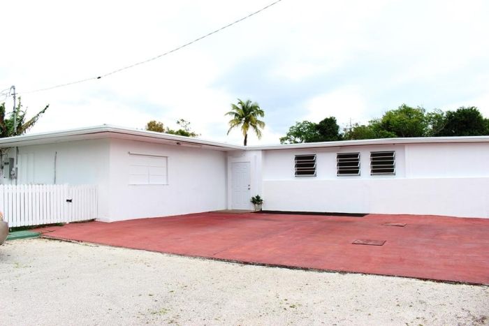 MLS# 60268  Bahama Terrace Grand Bahama/Freeport