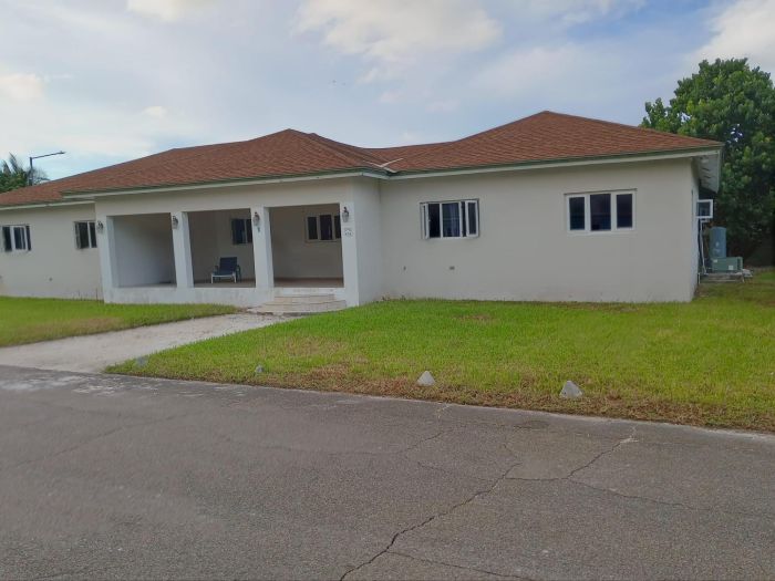 MLS# 60544 Lyle Avenue Home Yamacraw New Providence/Paradise Island