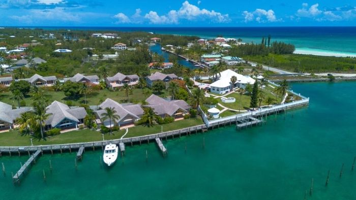 MLS# 60699 WATERS EDGE CONDO Bahama Terrace Yacht & Country Club Grand Bahama/Freeport