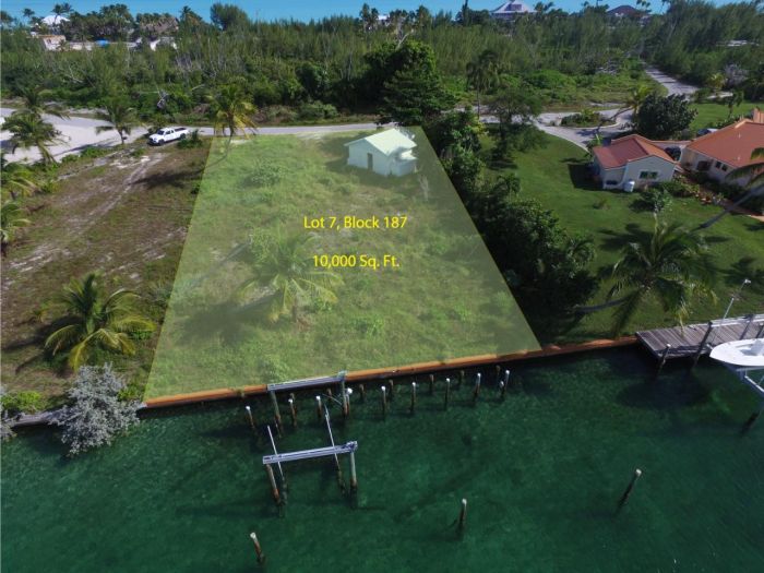 MLS# 60822 Canal Lot 7, Blk 187 Treasure Cay Abaco