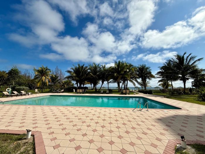 MLS# 60912 SLIVER POINT Lucaya Grand Bahama/Freeport