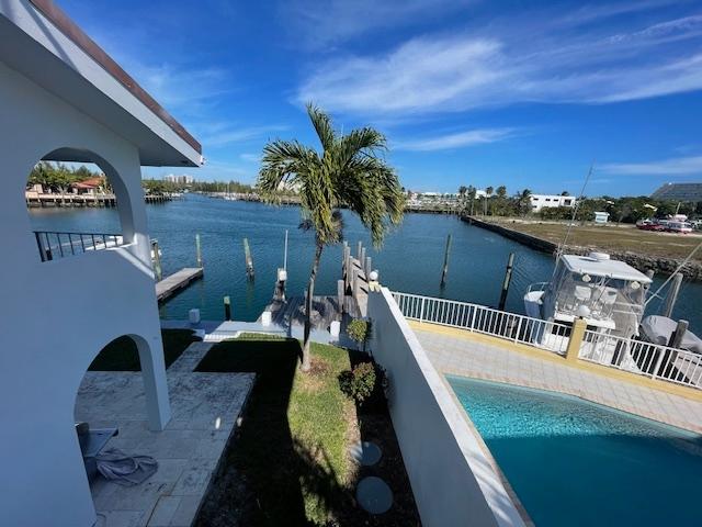 MLS# 61104  Lucaya Grand Bahama/Freeport