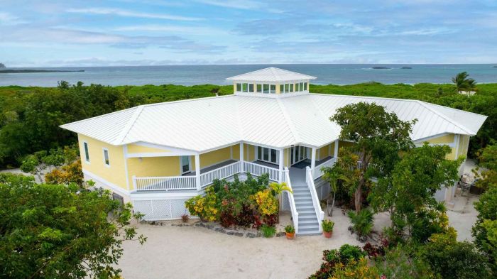 MLS# 61295 Green Turtle Esatate Winding Bay Abaco