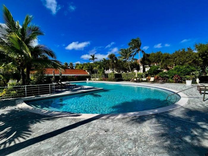 MLS# 61316  Eastern Road New Providence/Paradise Island