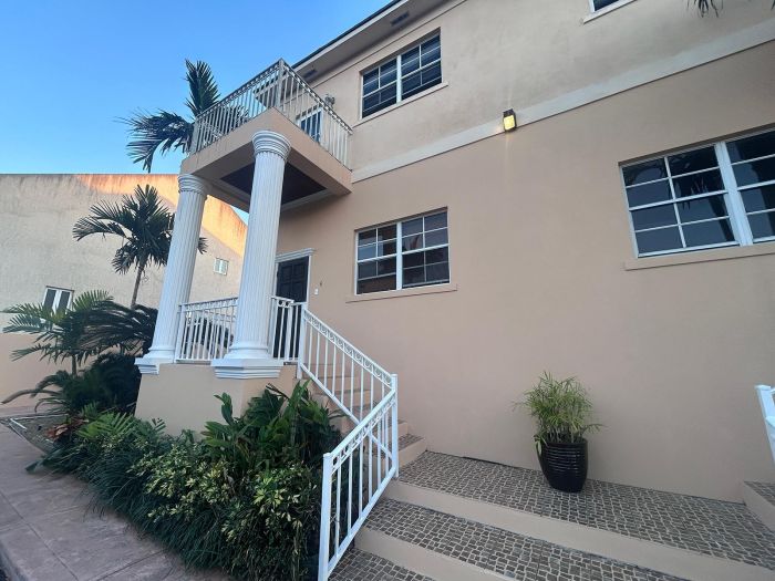 MLS# 61661  Skyline New Providence/Paradise Island