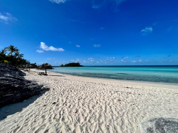 MLS# 61666  Rainbow Bay Eleuthera