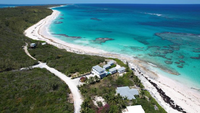 MLS# 61925 Breezeway Estates  Eleuthera