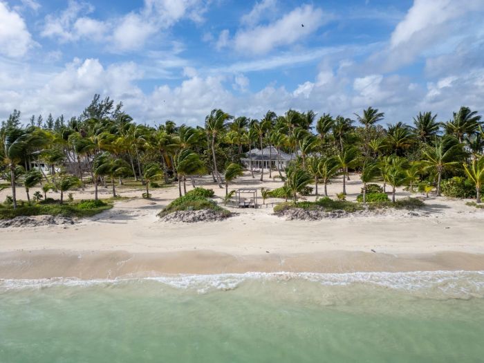 MLS# 62154 Driftwood Villa Kamalame Cay Andros