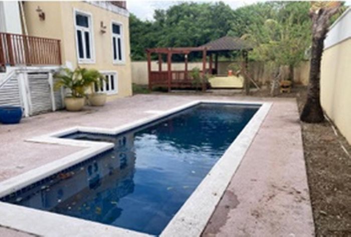 MLS# 62185  Western Road New Providence/Paradise Island
