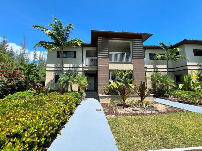 MLS# 62432  Venetian West New Providence/Paradise Island