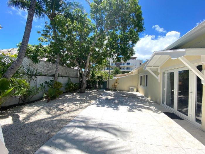 MLS# 62484 Renovated Rental PI Paradise Island New Providence/Paradise Island