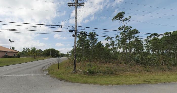 MLS# 62531 Prime Commercial Lot  Grand Bahama/Freeport
