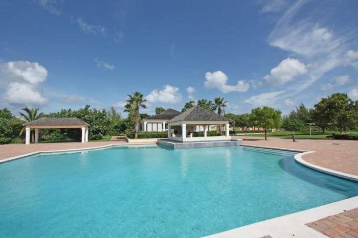 MLS# 62681  West Bay Street New Providence/Paradise Island