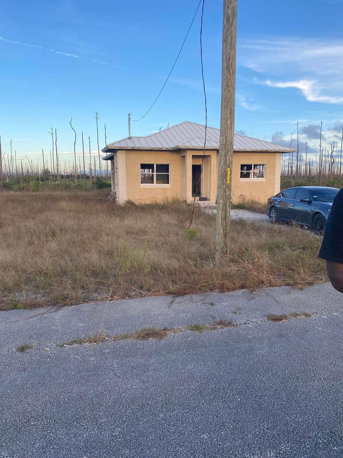 MLS# 62691 # 19 Durham Circle Windermere Grand Bahama/Freeport