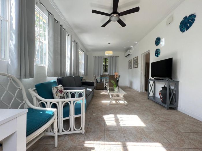 MLS# 62729 Cozy Cottage Prospect Ridge New Providence/Paradise Island