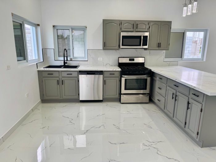 MLS# 62736  West Bay Street New Providence/Paradise Island