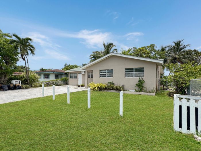 MLS# 62743  Golden Gates New Providence/Paradise Island