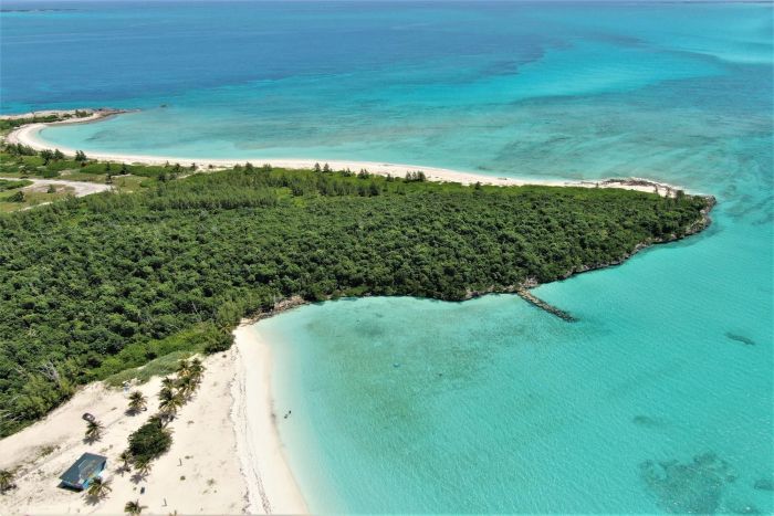 MLS# 62828  Treasure Cay Abaco