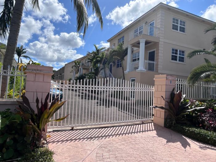 MLS# 62846  Skyline New Providence/Paradise Island