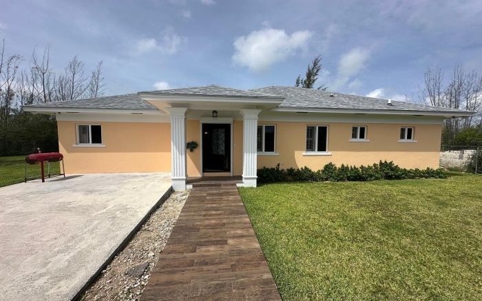 MLS# 62879  John F. Kennedy Drive New Providence/Paradise Island