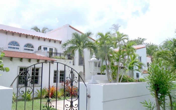 MLS# 62889 LAS CASAS Paradise Island New Providence/Paradise Island