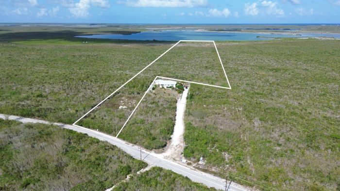 MLS# 62976 âEdgecombe Tractâ Long Bay San Salvador