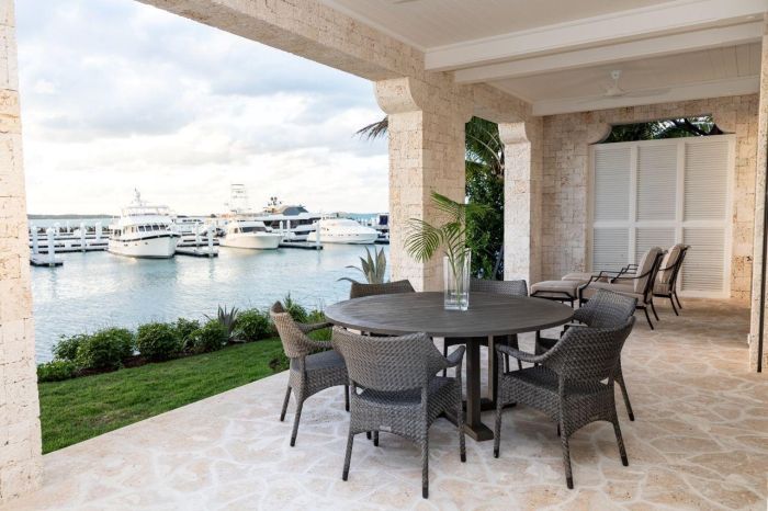 MLS# 63037  Harbour Island Eleuthera