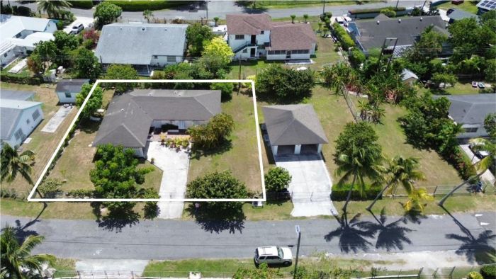 MLS# 63040  Sea Breeze New Providence/Paradise Island