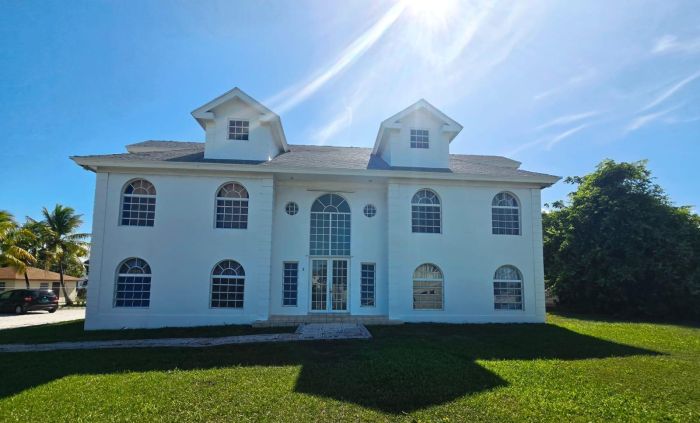 MLS# 63050  Eastern Road New Providence/Paradise Island