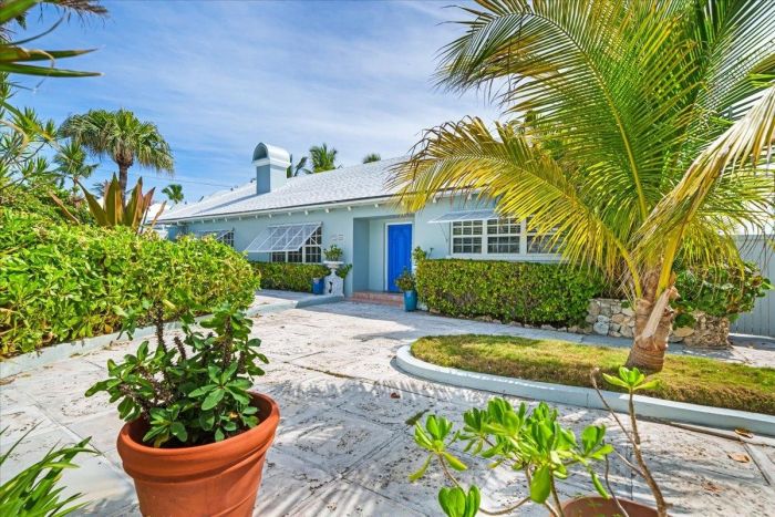 MLS# 63082  Eastern Road New Providence/Paradise Island