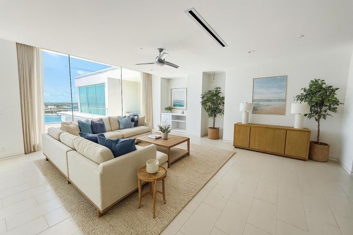 MLS# 63101 One Ocean Paradise Island New Providence/Paradise Island