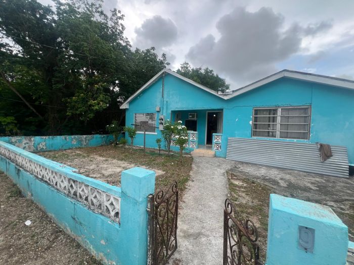 MLS# 63145  Village Road New Providence/Paradise Island