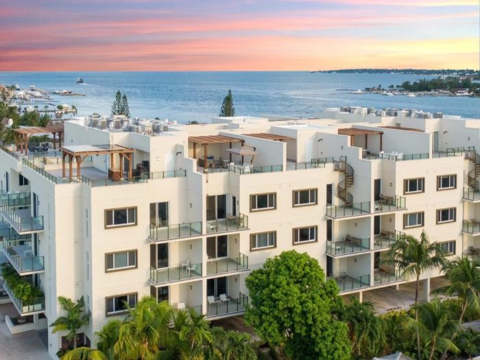 MLS# 63169  Paradise Island New Providence/Paradise Island