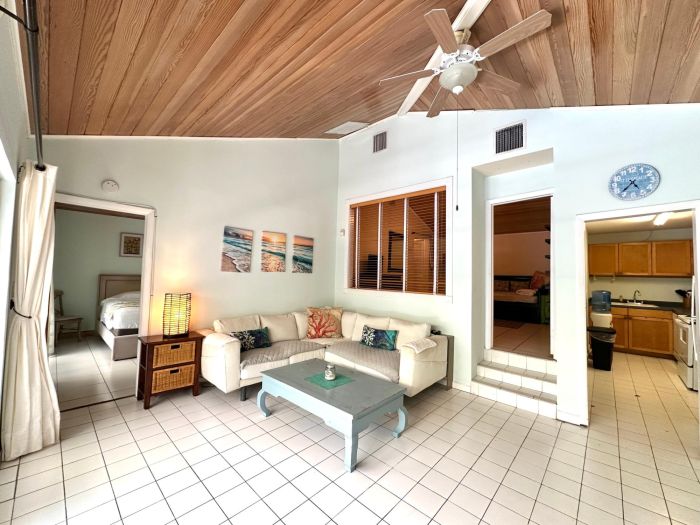 MLS# 63317 Private Paradise Paradise Island New Providence/Paradise Island