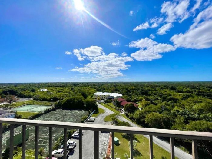 MLS# 63440  Greening Glade Grand Bahama/Freeport