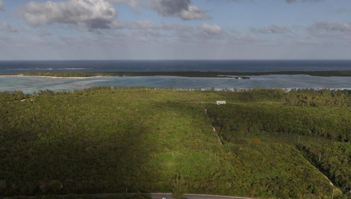 MLS# 63465 Acreage on the Bend  Eleuthera