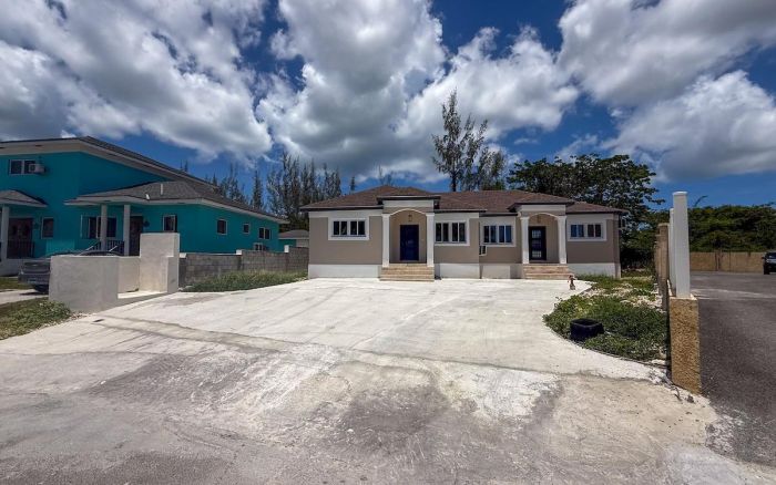 MLS# 63557  John F. Kennedy Drive New Providence/Paradise Island