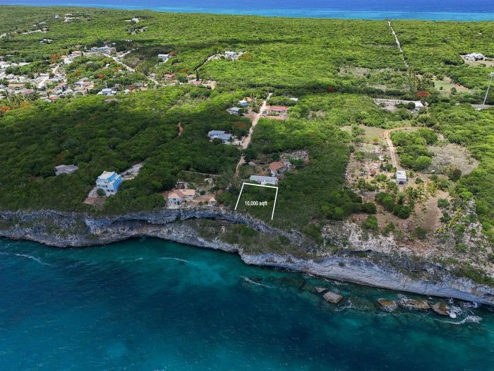 MLS# 63785  Gregory Town Eleuthera