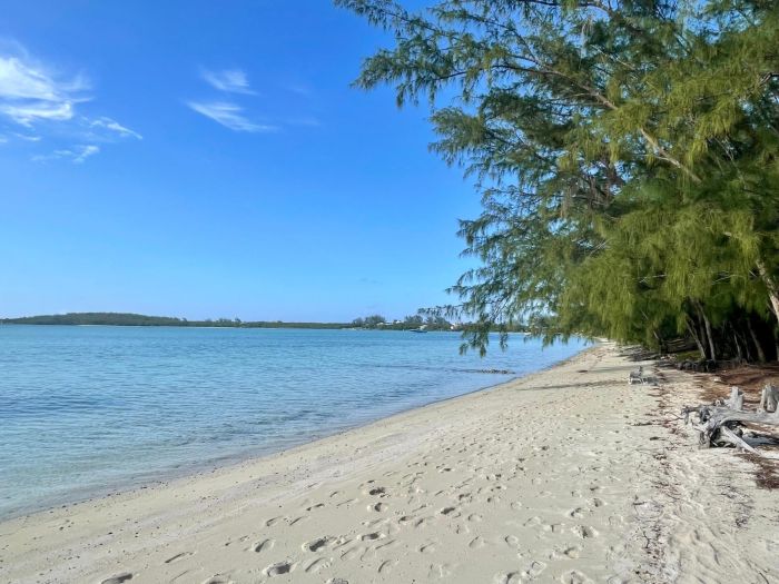 MLS# 63790 Whale Point Estates Whale Point Eleuthera