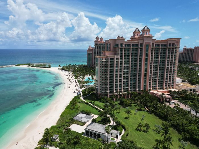 MLS# 63820  Paradise Island New Providence/Paradise Island
