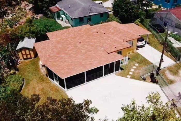 MLS# 63834  Sea Breeze New Providence/Paradise Island